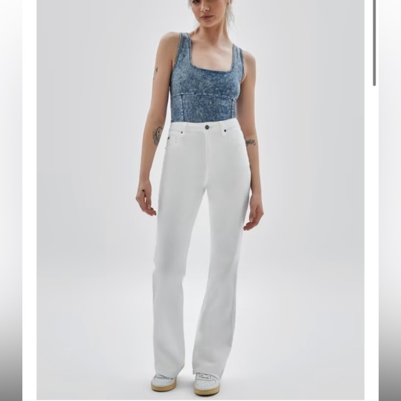 NWOT GUESS HIGH WAISTED WIDE LEG BOOT CUT WHITE JEANS SZ 23 - Picture 3 of 7
